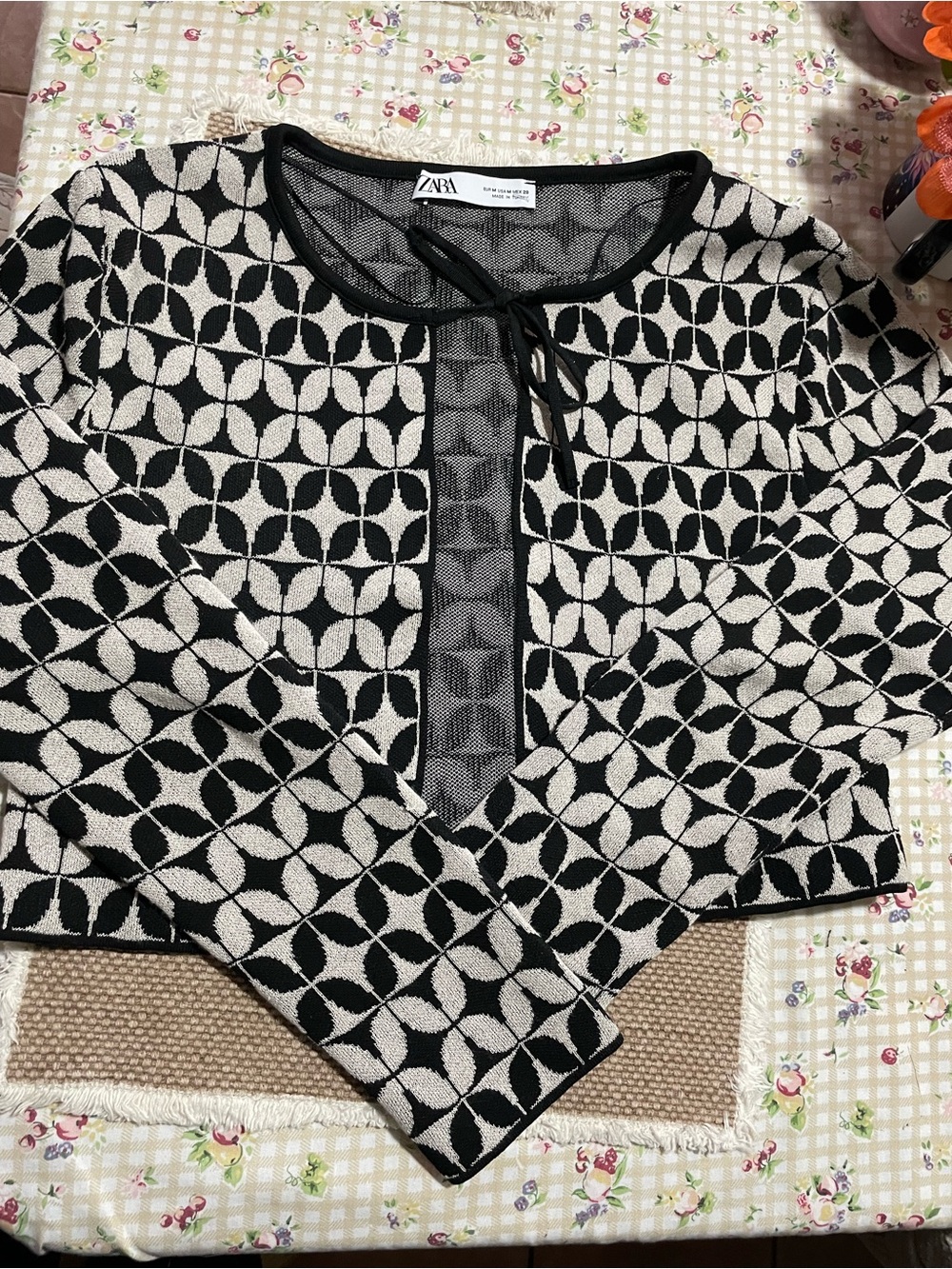 ZARA Black & Cream Geometric Tie-Front Knit Cardigan